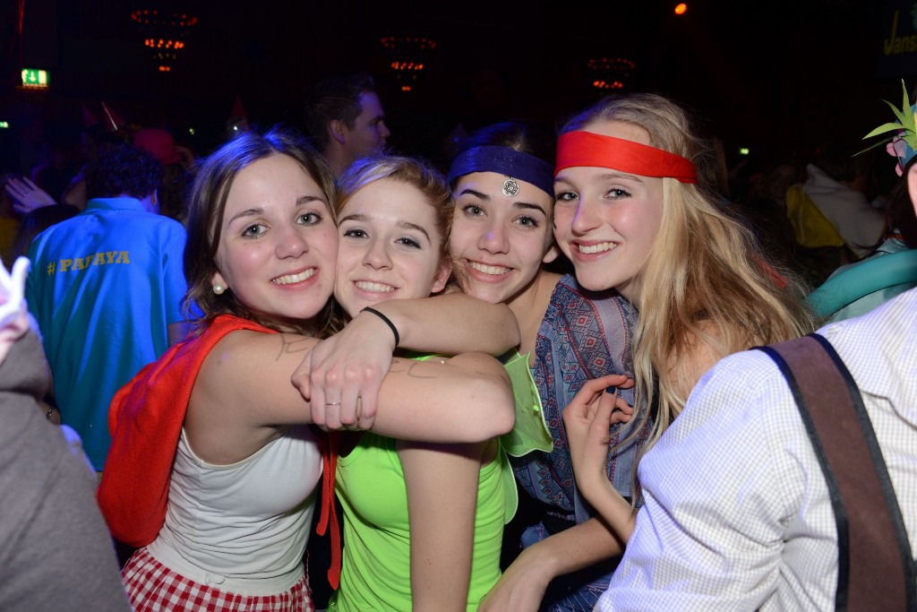 ../Images/Jubileum feest 5x11 238.jpg